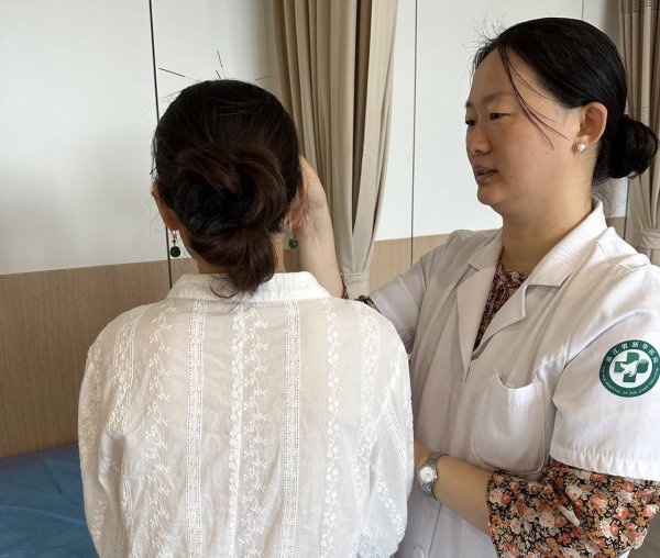 钻石配资 11岁女生突然失聪！类似经历不少，这些行为很危险